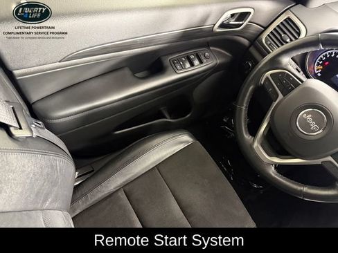 Used 2022 Jeep Grand Cherokee Laredo X AWD/4WD image 30