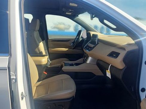 Used 2023 Chevrolet Suburban Premier w/ Max Trailering Package image 13