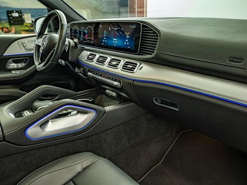 Certified 2024 Mercedes-Benz GLS 450 4MATIC image 42