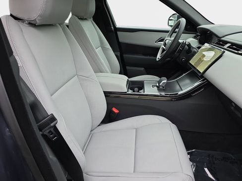 New 2026 Land Rover Range Rover Velar Dynamic SE image 10