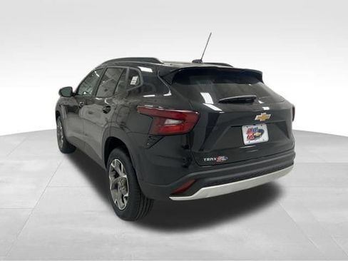 New 2026 Chevrolet Trax LT w/ Driver Confidence Package FWD image 15