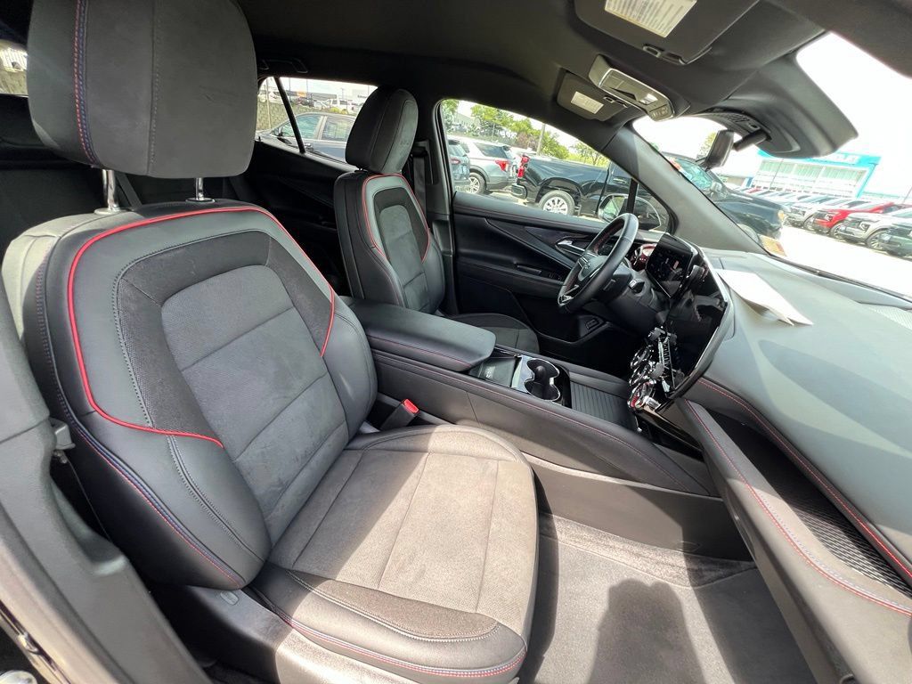 Used 2024 Chevrolet Blazer EV RS AWD/4WD image 27
