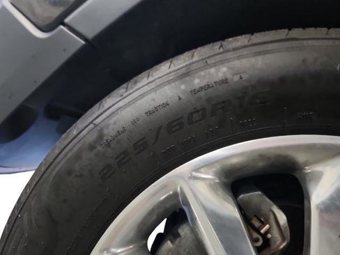 Used 2016 Jeep Cherokee Limited w/ Luxury Group image 27