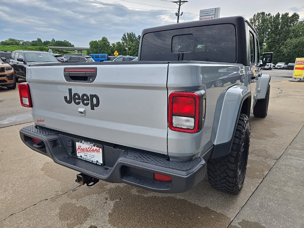 Used 2023 Jeep Gladiator Sport AWD/4WD image 12