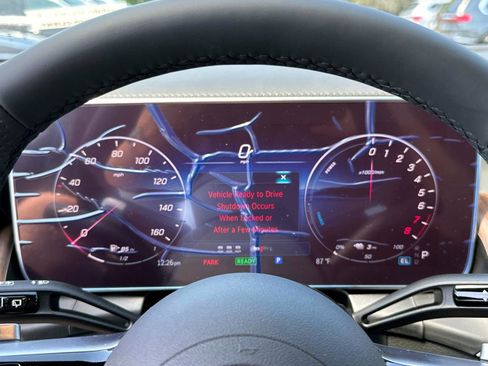 New 2025 Mercedes-Benz GLC 350e 4MATIC image 24