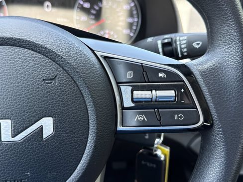 Used 2024 Kia Forte LXS FWD image 18