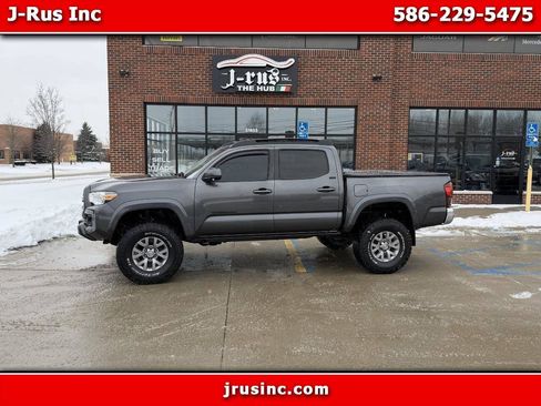 Used 2019 Toyota Tacoma SR5 image 1