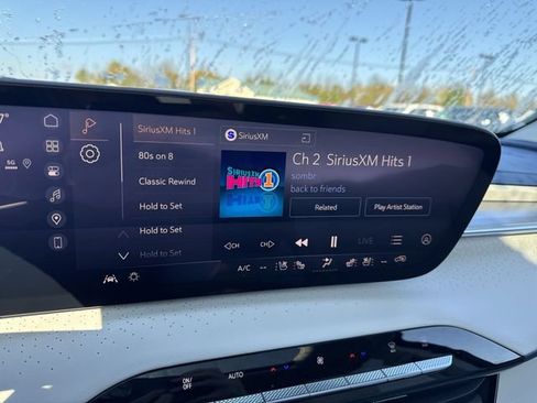 New 2026 Buick Enclave Avenir w/ Super Cruise Package FWD image 16