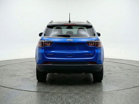 Used 2025 Jeep Compass Limited AWD/4WD image 7