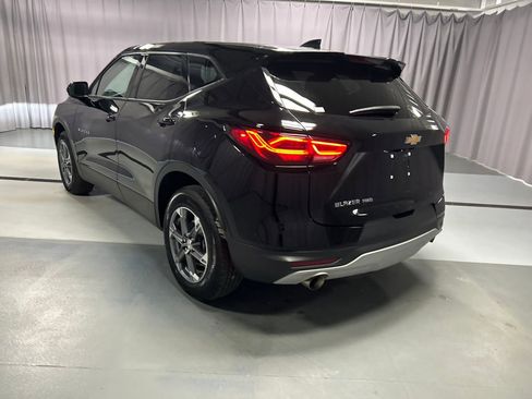 Used 2025 Chevrolet Blazer LT AWD/4WD image 5