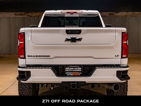 Used 2024 Chevrolet Silverado 2500 LT w/ Z71 Sport Edition image 8