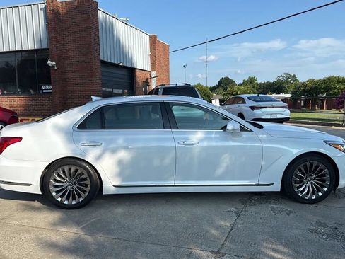 Used 2017 Genesis G90 5.0 Ultimate RWD image 6