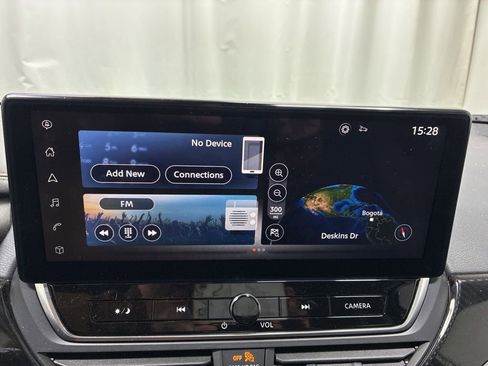 Used 2024 Nissan Altima 2.5 SR w/ SR Premium Package image 17