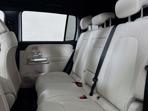 New 2026 Mercedes-Benz GLB 250 4MATIC image 7