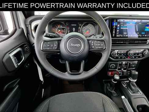 Used 2024 Jeep Wrangler Unlimited Sport AWD/4WD image 6