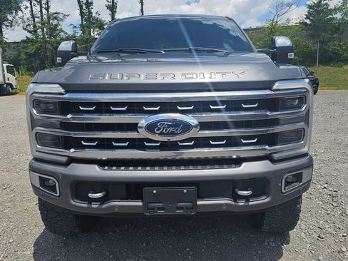 Used 2024 Ford F250 Platinum AWD/4WD image 2