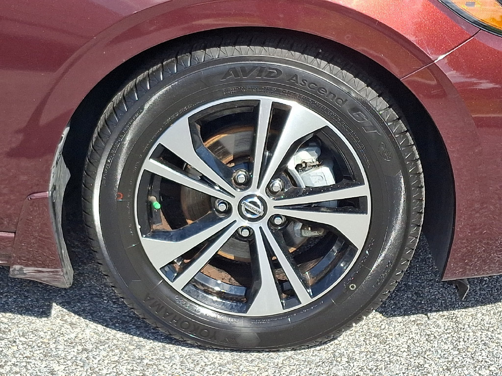 Used 2020 Nissan Sentra SV w/ Trunk Package FWD image 8