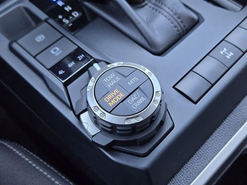 Used 2024 Toyota Tacoma TRD Off-Road image 24