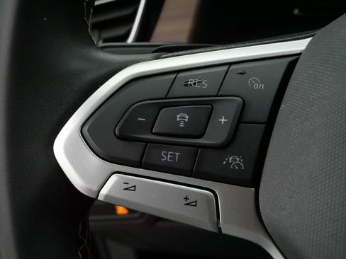 Certified 2024 Volkswagen Atlas SE w/ Panoramic Sunroof Package image 26