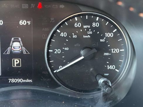 Used 2021 Nissan Kicks SR w/ SR Premium Package FWD image 12