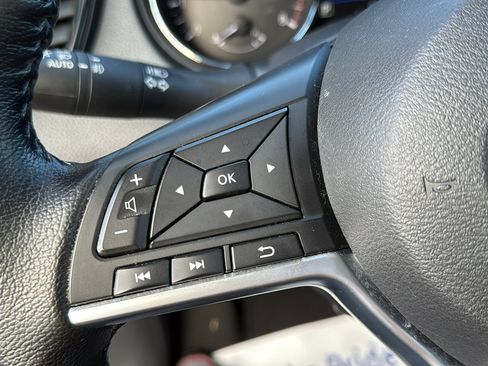 Certified 2022 Nissan Rogue Sport SV w/ Technology Package image 10