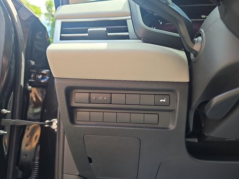 New 2025 Mitsubishi Outlander SEL image 14