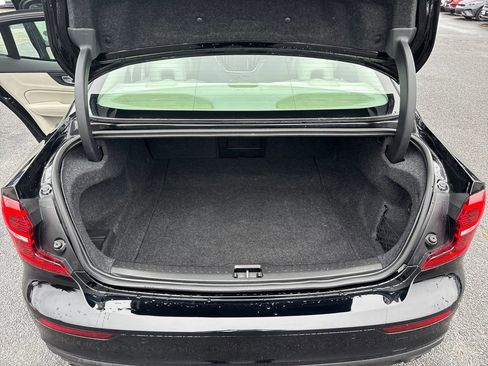 Used 2020 Volvo S60 T5 Momentum w/ Advanced Package image 19