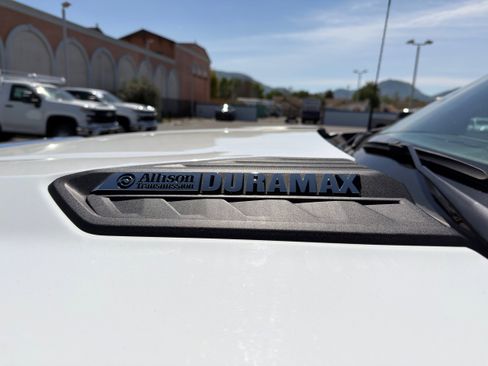 Used 2025 Chevrolet Silverado 2500 LT w/ Convenience Package image 41