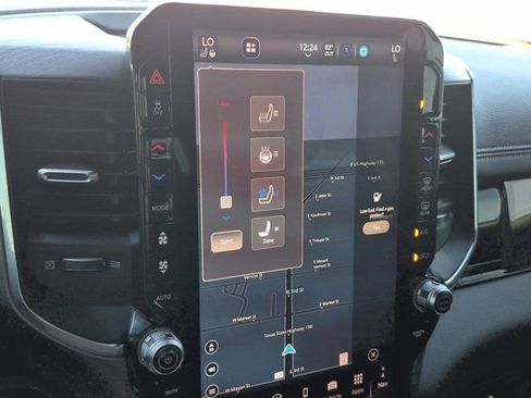 Used 2026 RAM 1500 Laramie w/ Night Edition image 33