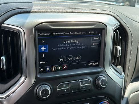 Used 2019 Chevrolet Silverado 1500 LT w/ All-Star Edition AWD/4WD image 15