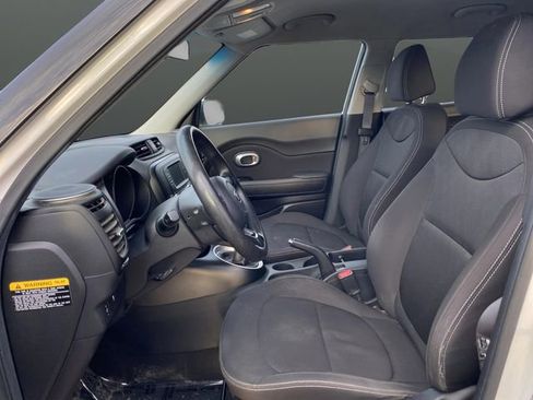 Used 2018 Kia Soul image 4