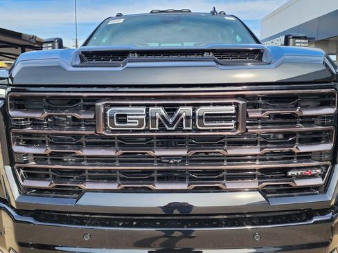 New 2026 GMC Sierra 2500 AT4X w/ LPO, Black Badging Package image 9