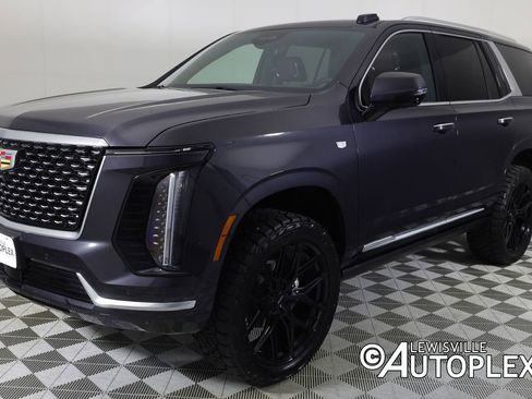 Used 2026 Cadillac Escalade Luxury w/ Touring Package AWD/4WD image 9