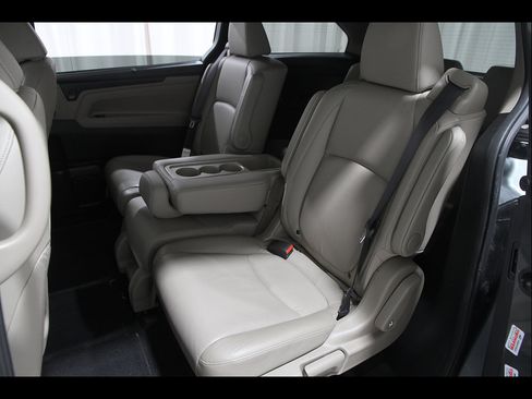 Used 2018 Honda Odyssey EX-L image 18