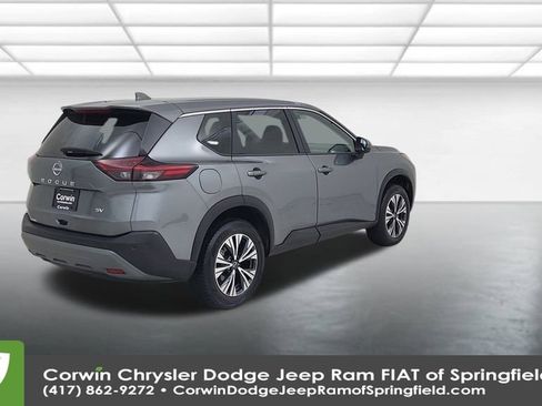 Used 2023 Nissan Rogue SV image 15
