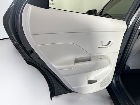 Used 2024 Hyundai Kona SE image 26