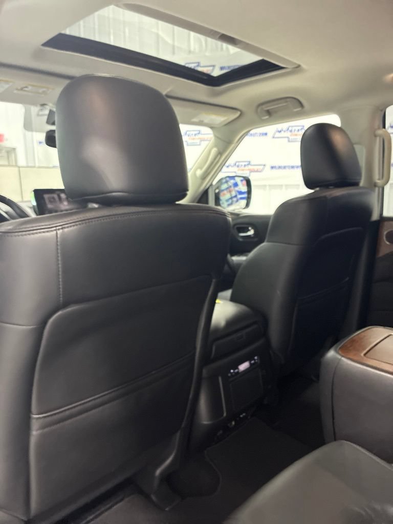 Used 2024 Nissan Armada SL w/ Captain's Chairs Package AWD/4WD image 31