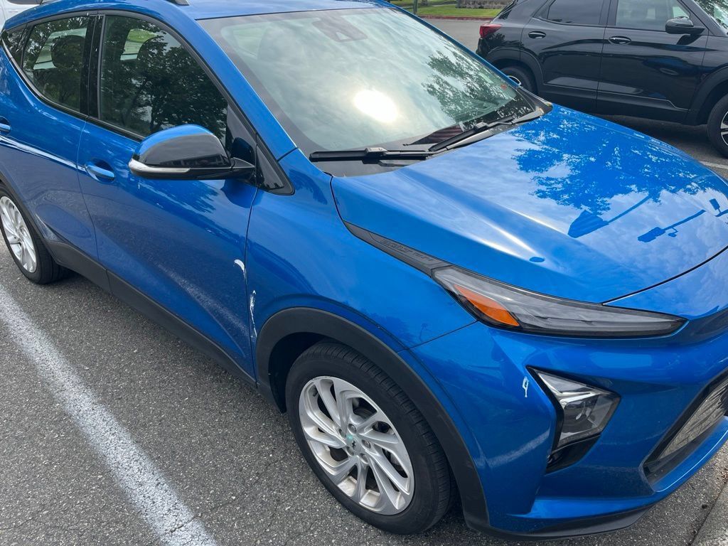 Used 2022 Chevrolet Bolt EUV LT FWD image 12