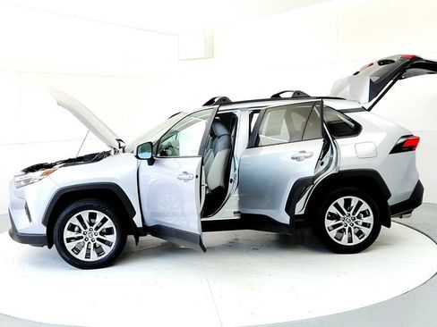 Used 2024 Toyota RAV4 XLE Premium w/ Weather Package AWD/4WD image 10