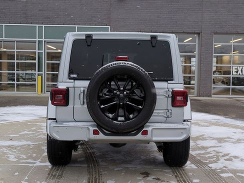 Used 2023 Jeep Wrangler Altitude image 7