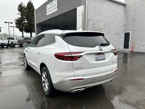 Used 2018 Buick Enclave Avenir w/ Avenir Technology Package image 6