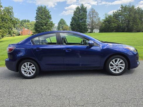 Used 2012 MAZDA MAZDA3 i Touring FWD image 5