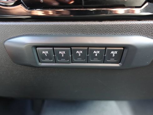 Used 2024 GMC Sierra 3500 SLE AWD/4WD image 53