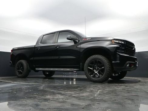 Used 2021 Chevrolet Silverado 1500 LT Trail Boss w/ Bed Protection Package AWD/4WD image 39