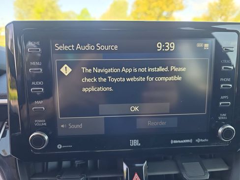 Used 2022 Toyota Corolla Cross LE w/ Moonroof Package AWD/4WD image 21