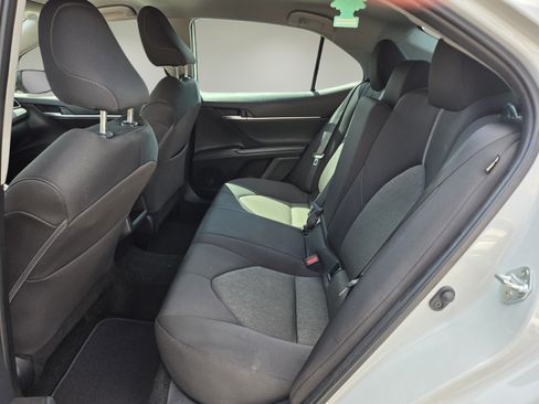 Used 2024 Toyota Camry LE FWD image 10