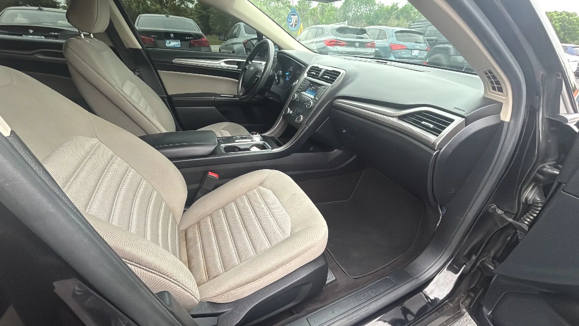 Used 2019 Ford Fusion S FWD image 29