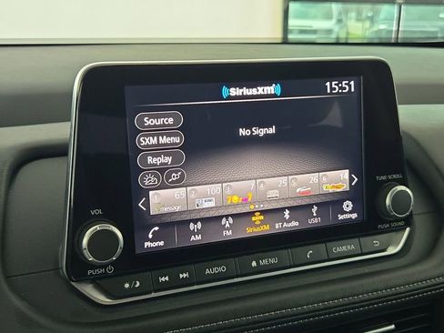 Used 2025 Nissan Rogue SV AWD/4WD image 19