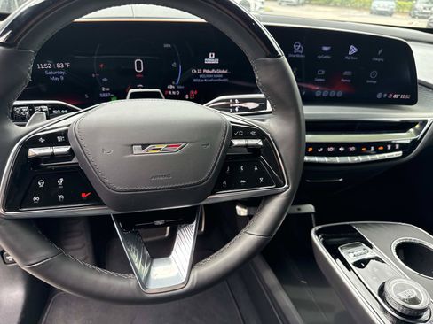 Certified 2026 Cadillac Lyriq V AWD/4WD image 28