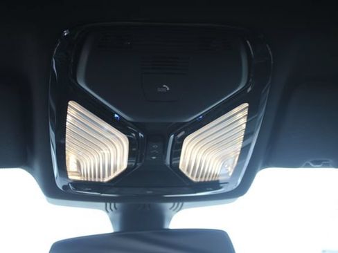 Used 2021 BMW 530e w/ Parking Assistance Package RWD image 16